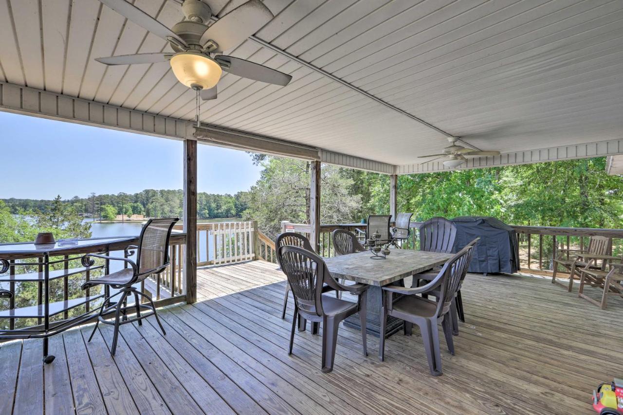 House With Dock And Slide Situated On Lake Sinclair! Sparta ภายนอก รูปภาพ