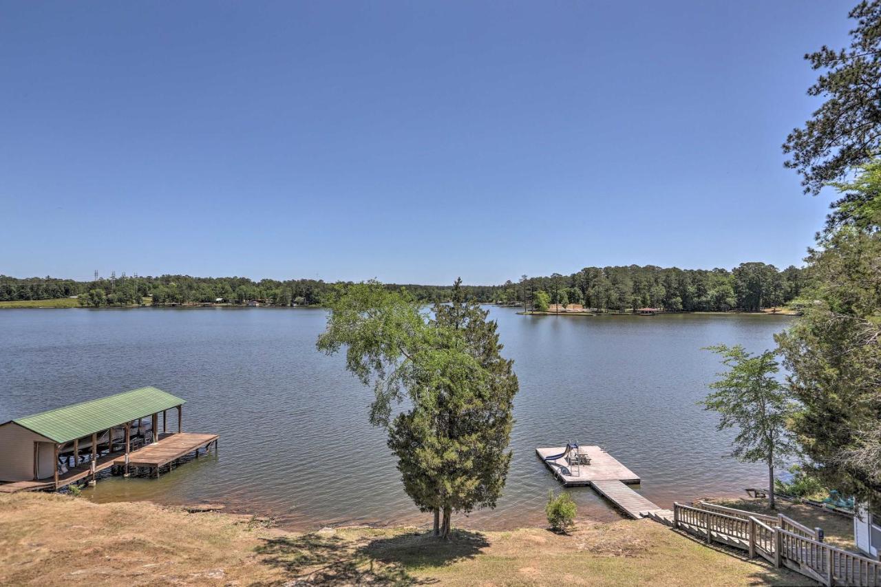 House With Dock And Slide Situated On Lake Sinclair! Sparta ภายนอก รูปภาพ